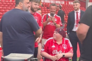 mk体育官网-胜利与温情同在！诺丁汉森林邀请50名特殊观众观赛并与老板见面